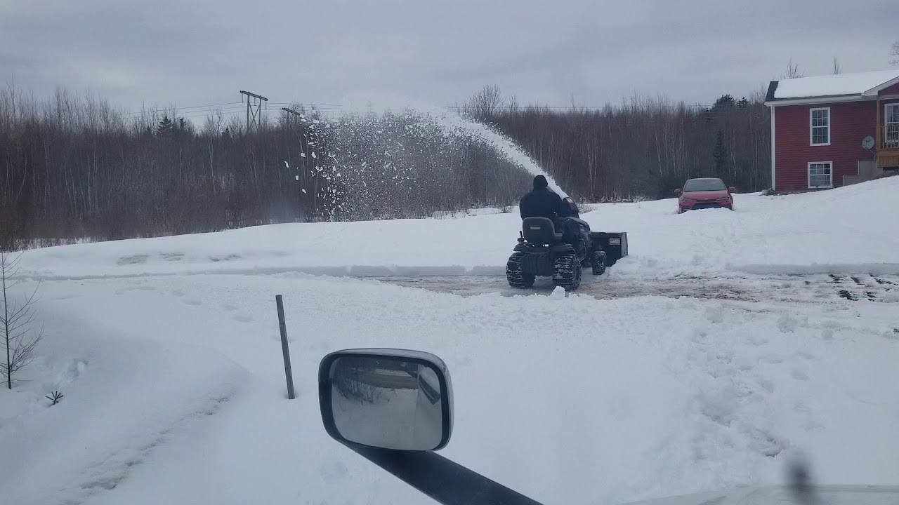 Snowblowing Heavy Wet Snow Part 1