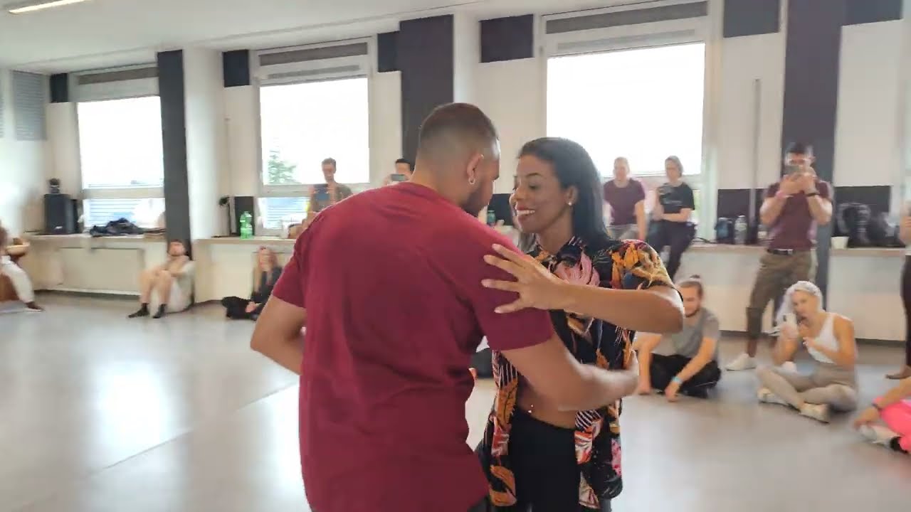 Michell & Gabi - Zouk Addictz Sunday Demo
