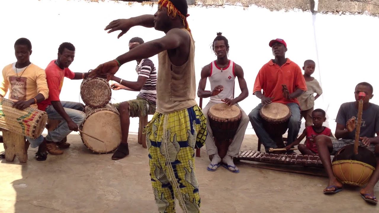 Danse Africaine - African Dance - Danza Africana - Guinée