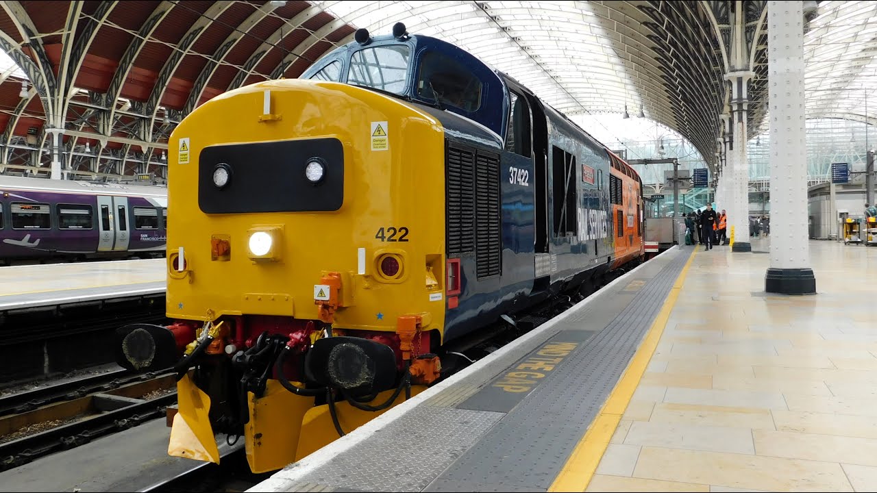 Trains at London Paddington - 28th May 2025