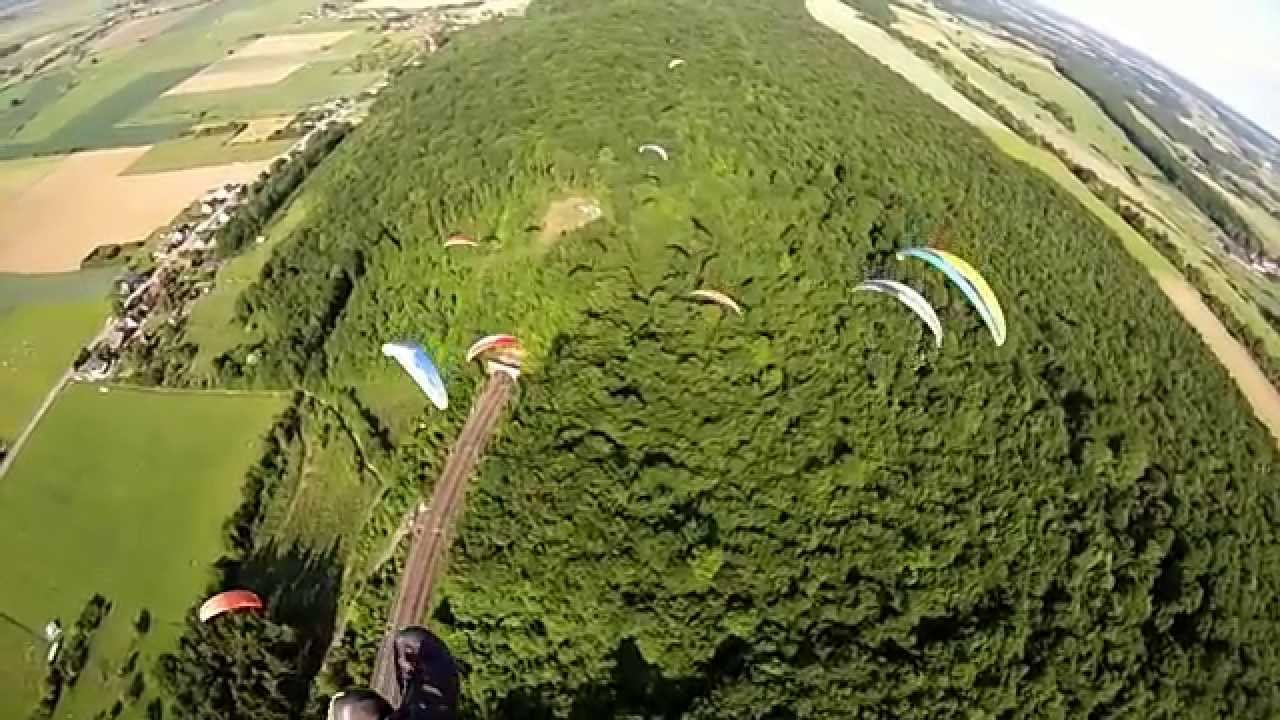 Parapente à Beauraing - L'envol / Mai 2014