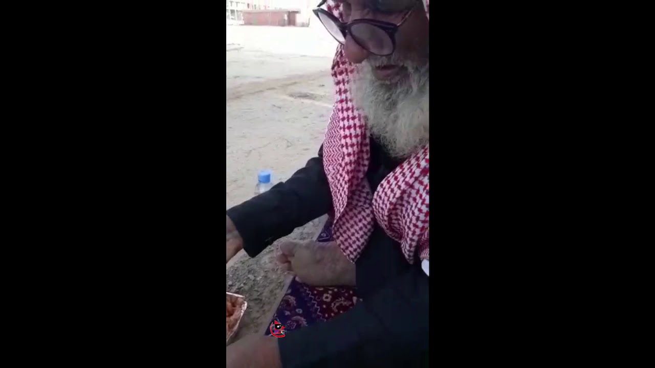 🔴هالشايب اول مره يذوق الكشري في حياته 😂🔥|| اهم شي ردت فعله 🤣🏃🏻‍♂️|| حتى الولد منصدم 😂💔