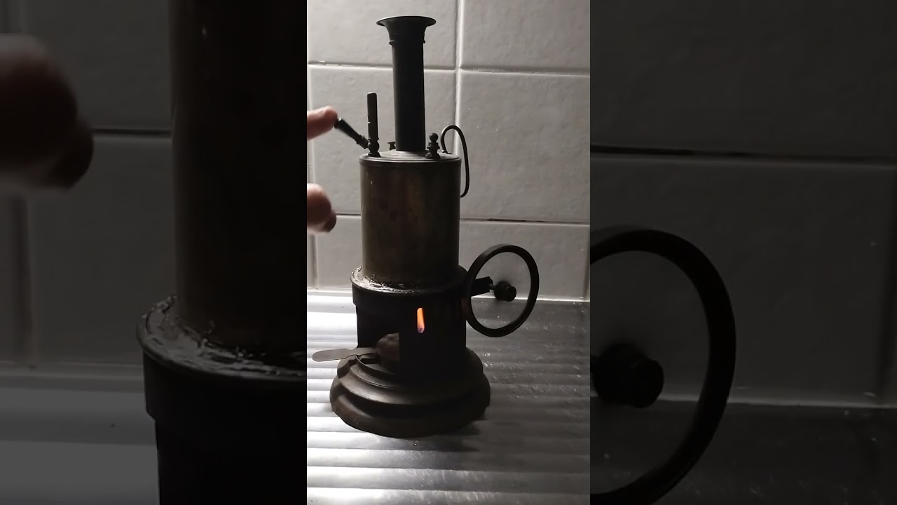Vertical steam engine test