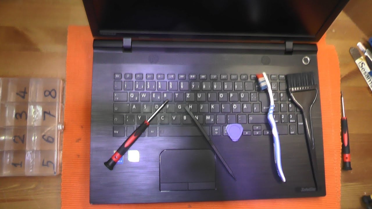 Disassembly Toshiba C70-C- Series L70-C Repair Upgrade Cleaning fan