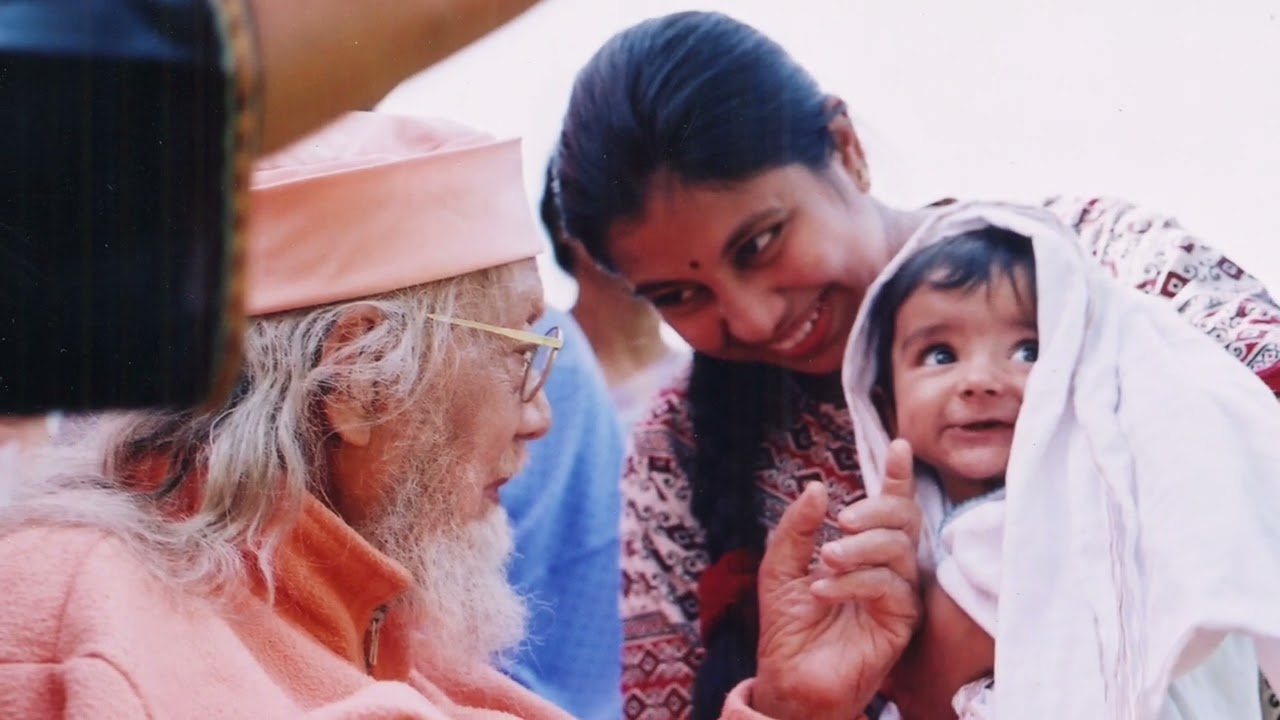Baba Hariharanandaji Song by Sarveswari Ma