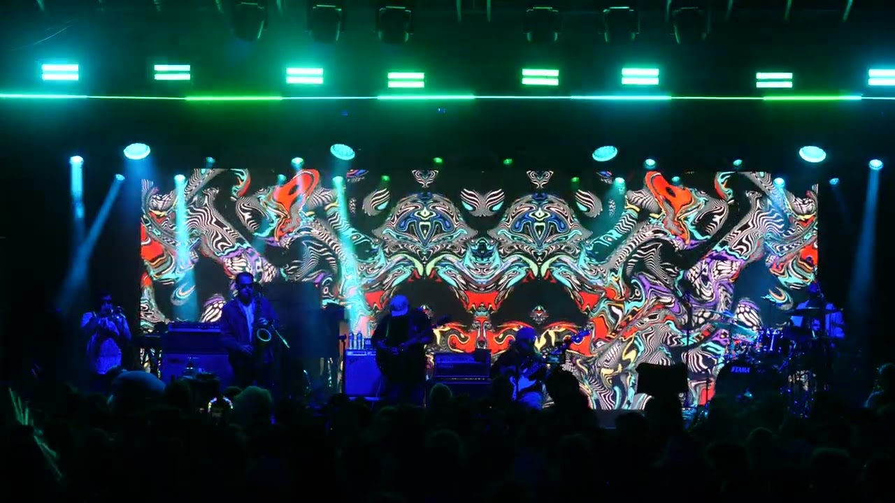 Lettuce live at Hulaween 2024