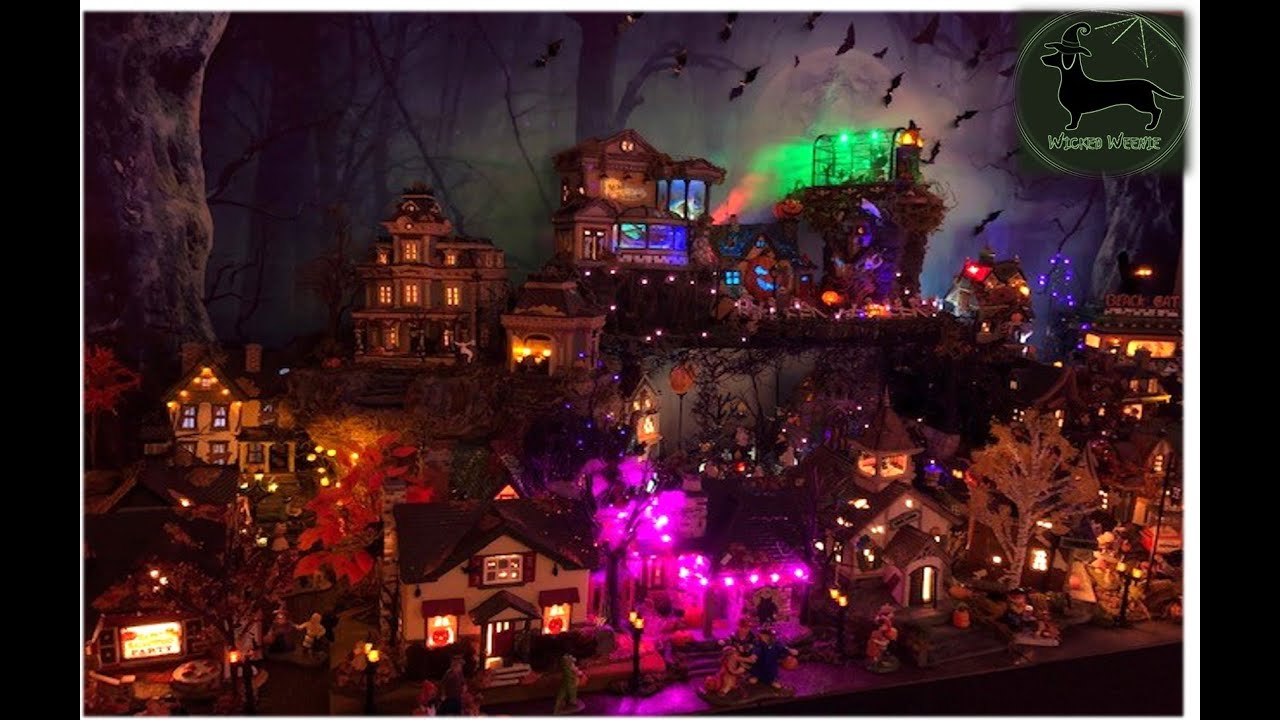 2021 Wicked Weenie Halloween Village! Department 56 Halloween & Lemax Spooky Town!