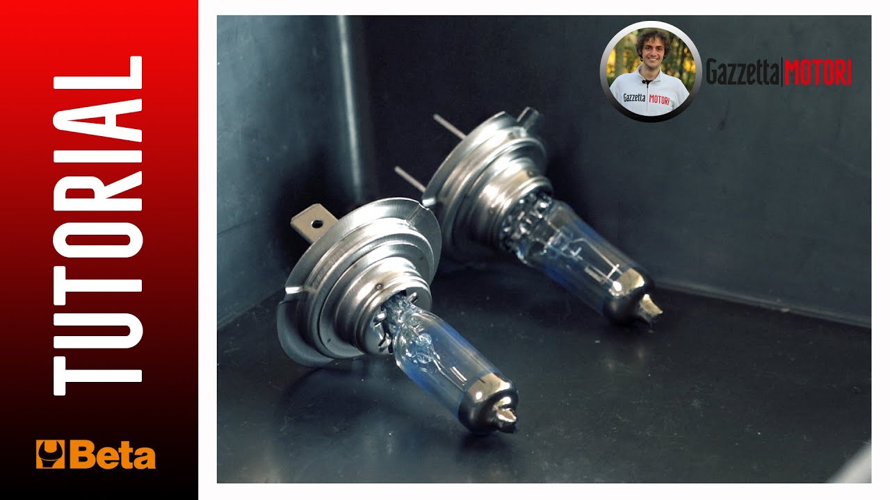 Fiat 500L, come cambiare la lampadina fulminata del faro anteriore | OFFICINA GAZZETTA MOTORI
