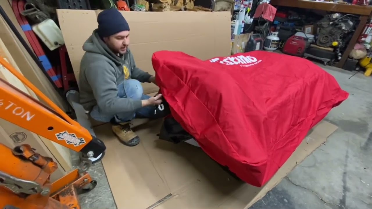 Eskimo Eskape 64 Inch Cover Unboxing & Install