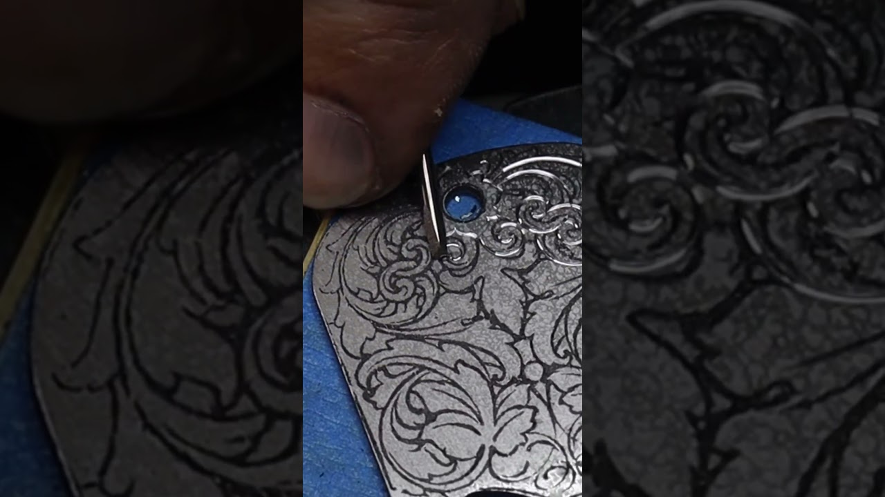 The backbone of the scrolls set the flow of the whole piece. 