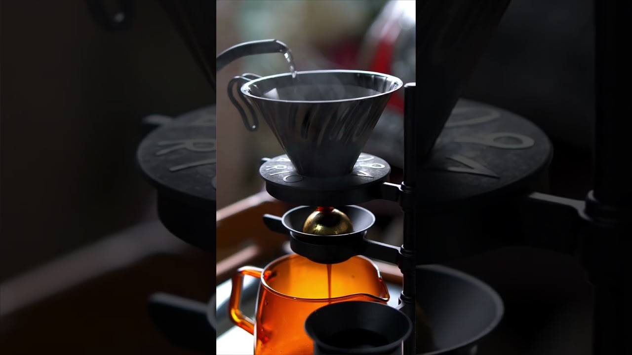 Beauty in a process.. #paragondripper #coffeedripper #coffeebrewing