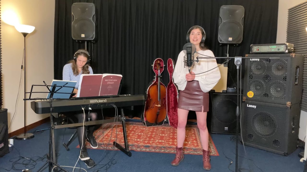 The year's at the Spring - Amy Beach Performed by Agostina Pombo & Jennifer Futty
