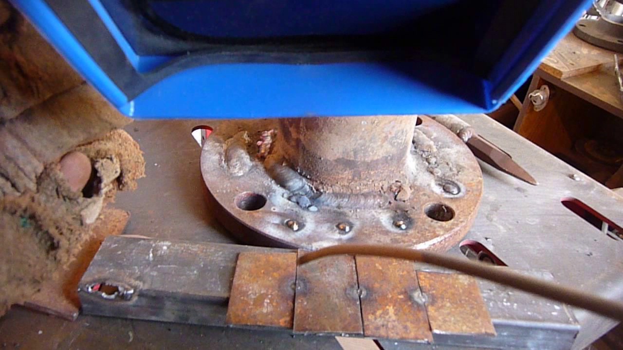 Decorative tacks rivets