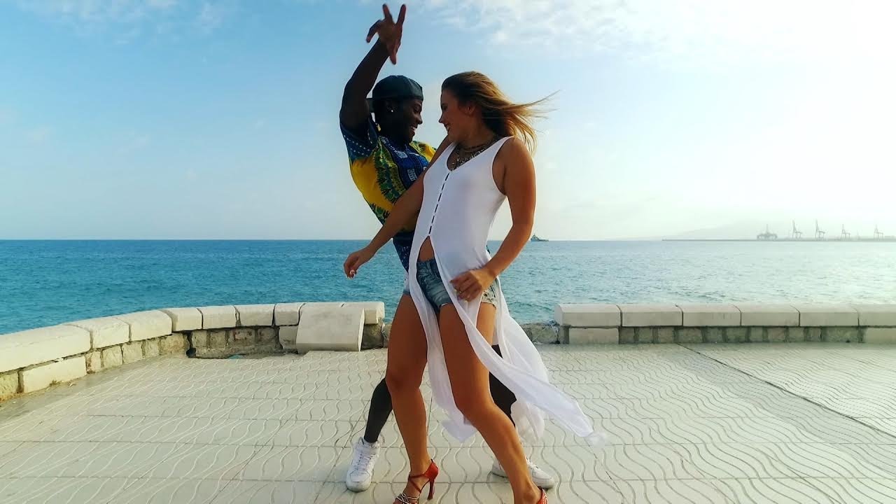 Steve Tarta - Get Away ft KweKu