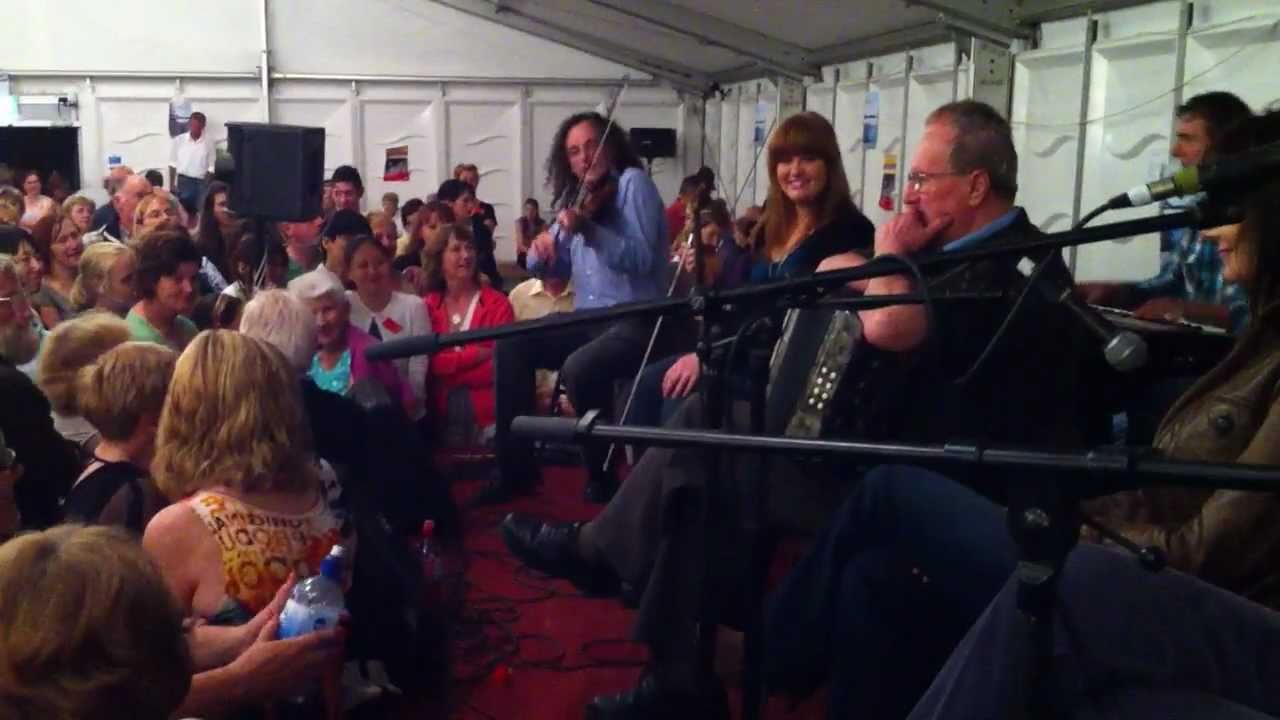 Fiddle solo by Martin Hayes at the Willie Clancy Summer School