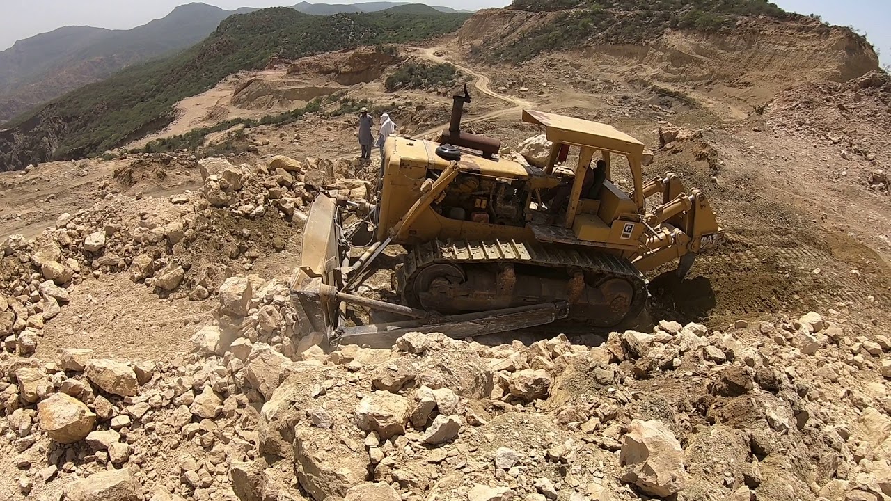 Time wasting operator on Cat D9h!!!!