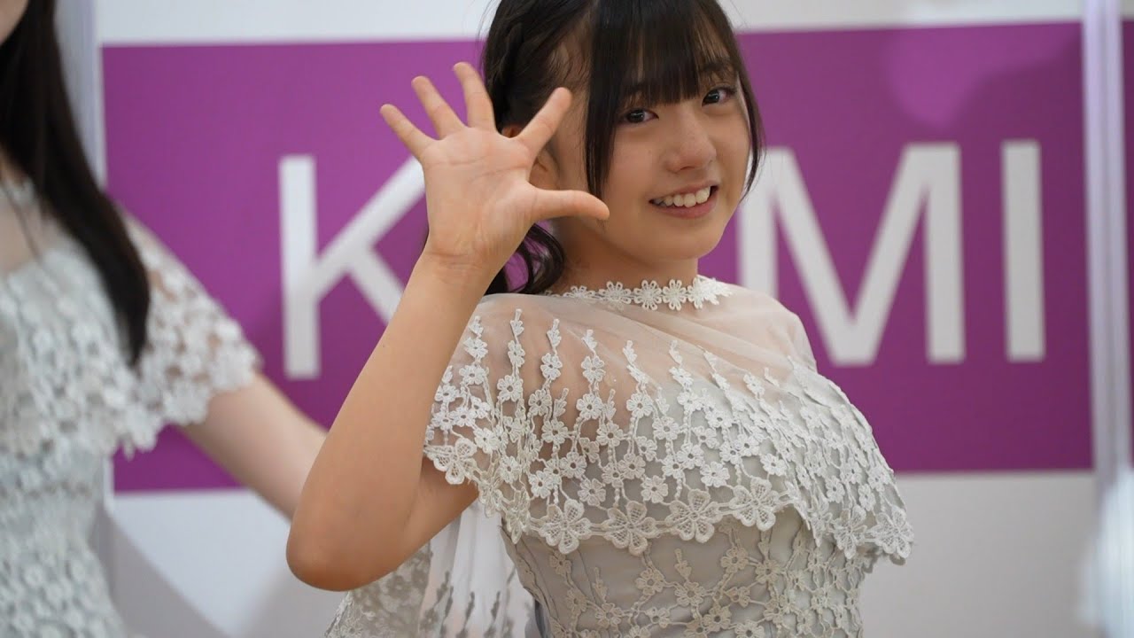 登場からなぜか泣いているご当地アイドルの女の子。あかぎ団 じゅじゅ（中学２年生）「Go let's go!～遥か未来へ～」＠イオンタウン上里 2025.7.26【群馬県ご当地アイドルAKAGIDAN】