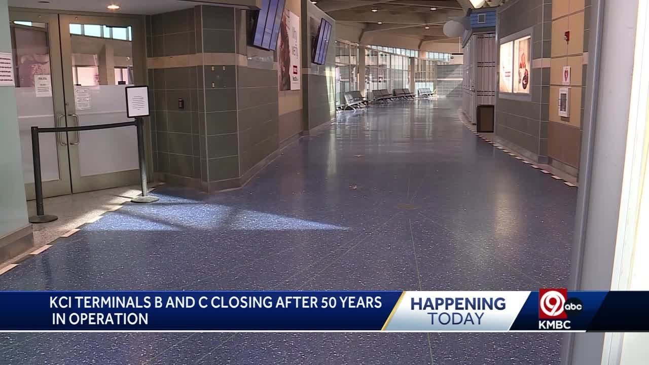 The old KCI's final day of flights are underway