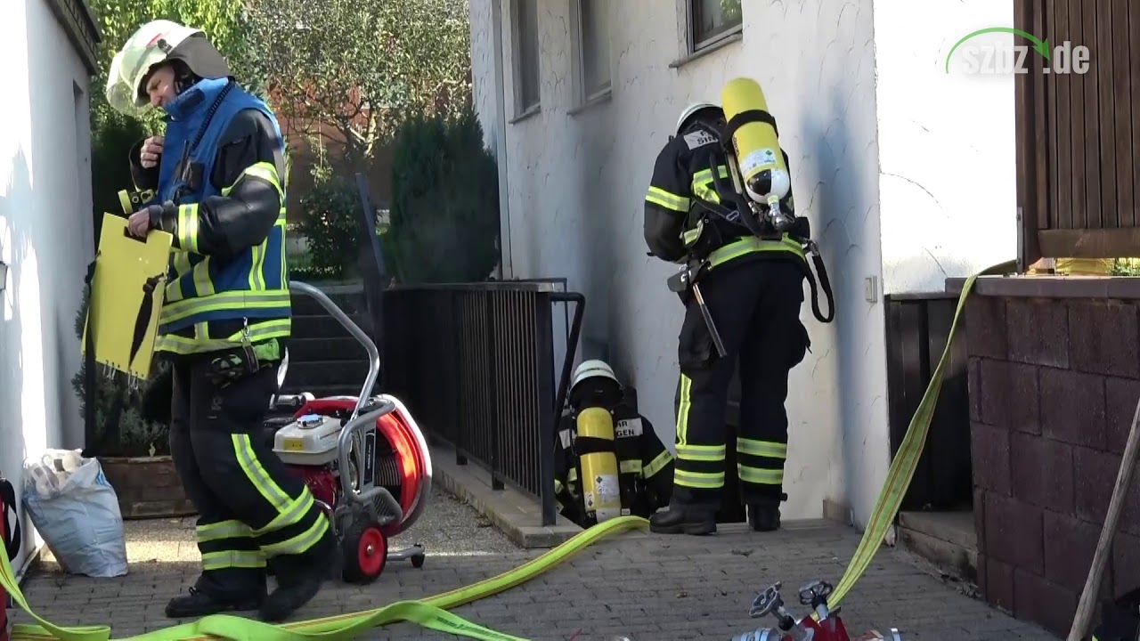 Feuerwehr-Einsatz in der Eschenriedstra&szlig;e in Sindelfingen