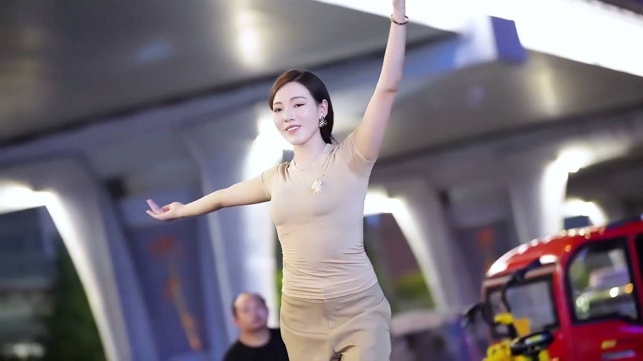 藏族姑娘拥珍，优美的舞蹈。 Tibetan dance 💖 tibetan dance performance💖 tibetan guozhuang dance💖