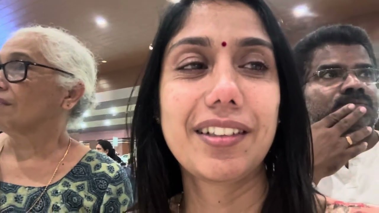 6 വർഷങ്ങൾക്ക് ശേഷം തിരിച്ച് വരാമെന്ന് പറഞ്ഞ് അവൾപോയി 🥹😭😭#food #cochinairport #airportlounge #seafood