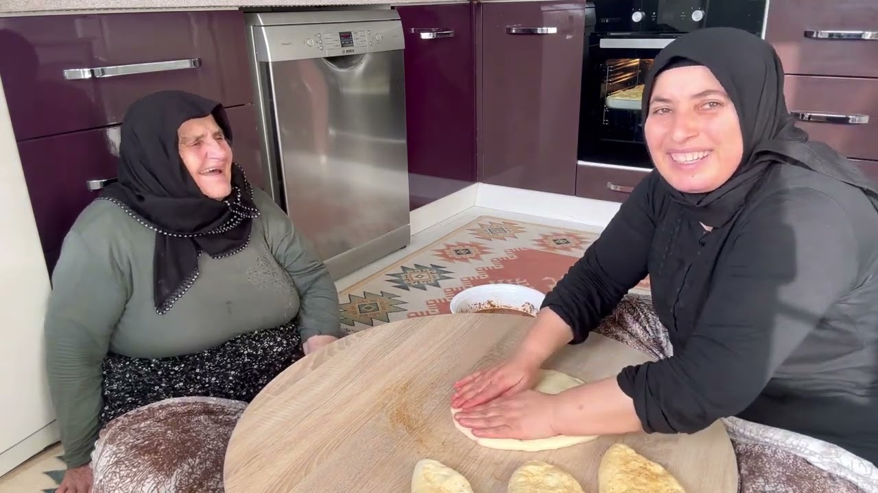 👉BU ÇÖREĞİN YAPIMINA HERKES HAYRAN KALDI‼️2 TEPSİ HAŞHAŞLI ÇÖREK YAPTIM SPARİŞLER KÖYÜME GİDİYOR🤗