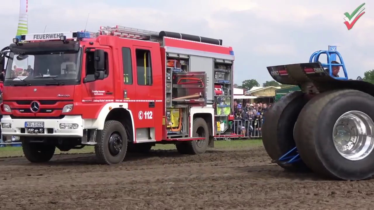 Пожарная команда на тягаче Füchtorf 2019 на Füchtorf Pulling Arena