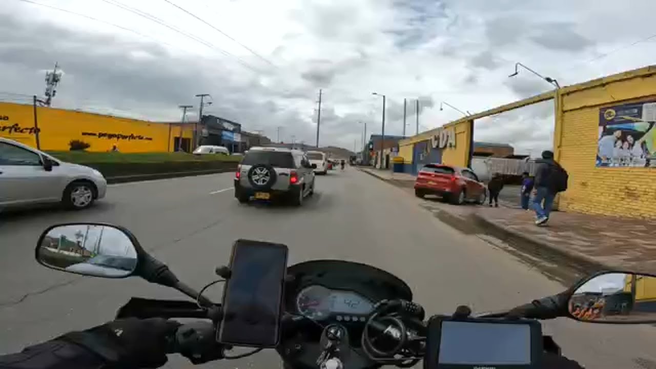 1 Carretera Bogotá - Flandes, Tolima 1/2. Tour en moto por Colombia.