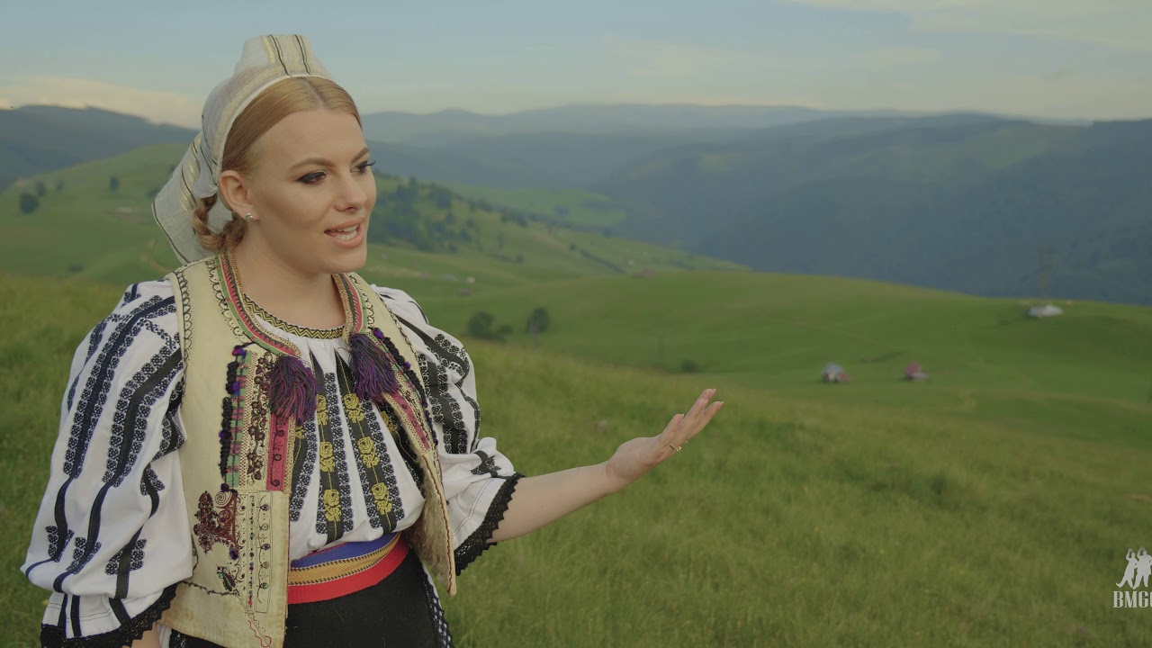 Andreea Vulcu - M-o ajuns doru' de munți | Cântec de uliță