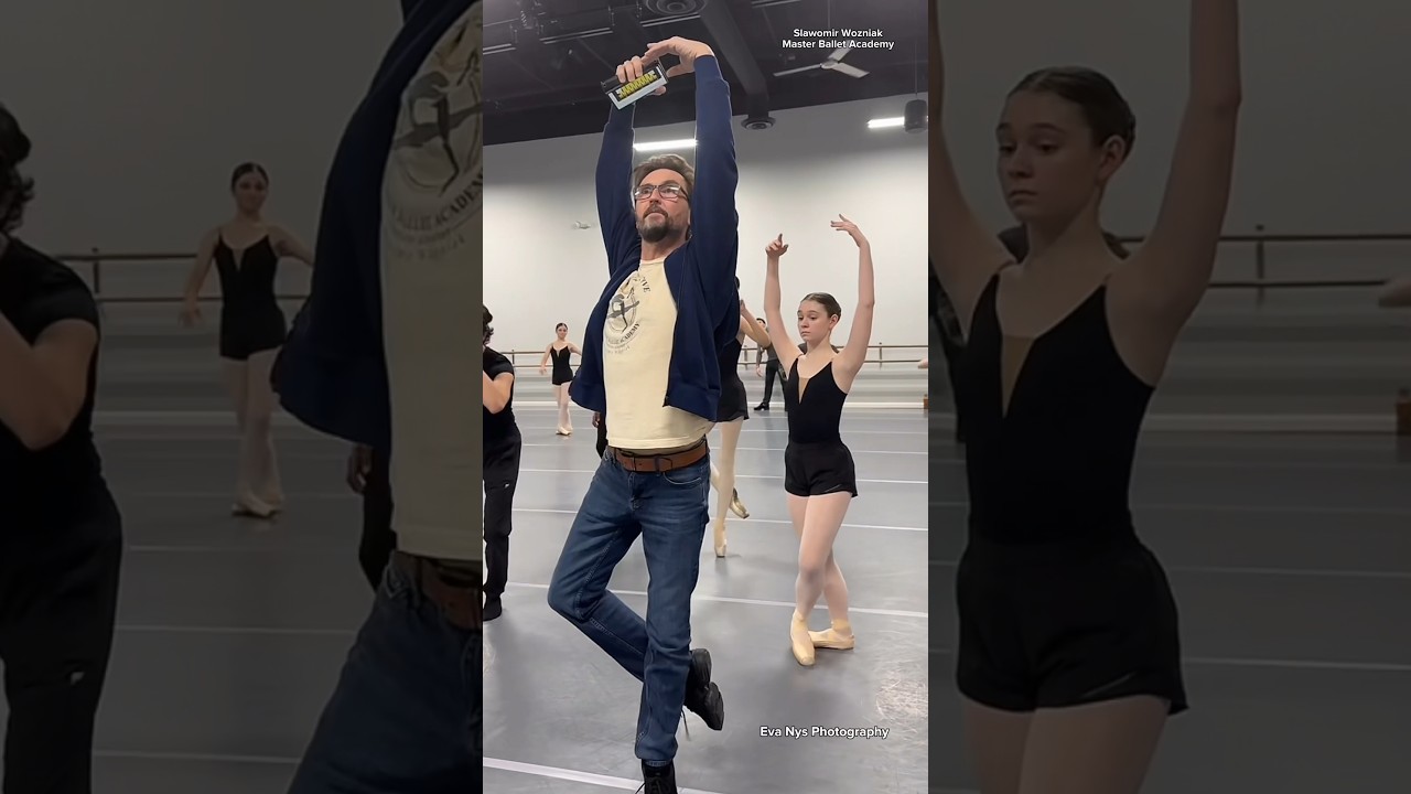 Slawomir teaching black swan 💀🤣 #ballet #ballerina #shorts
