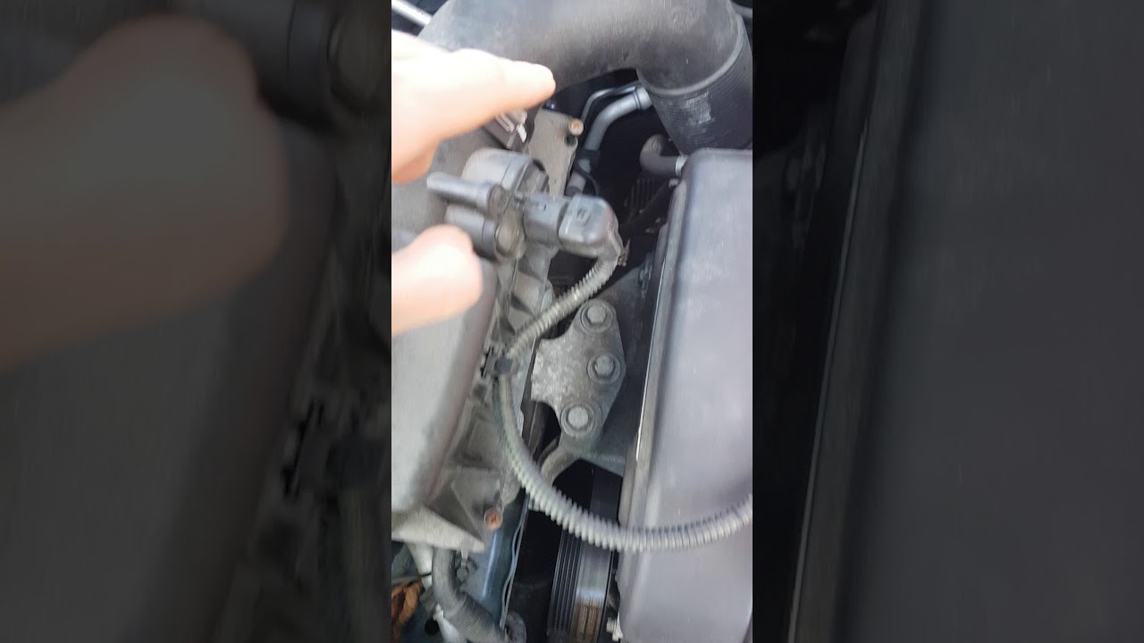 How to change air filter Opel/Vauxhall Astra J 2010