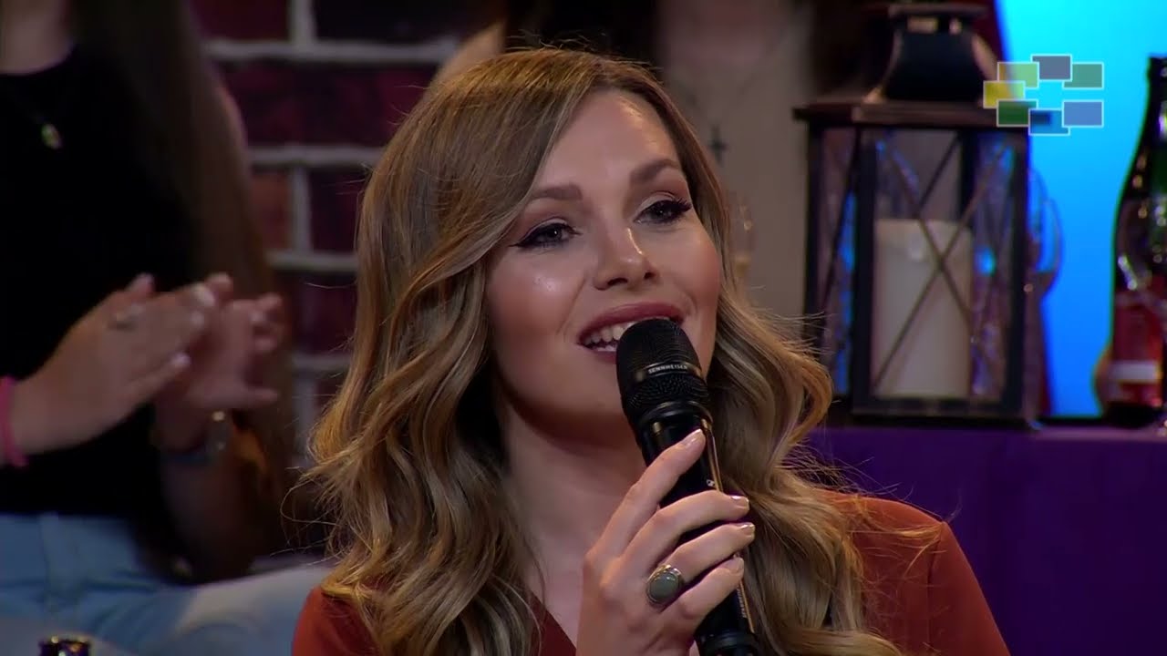 Elena Andonovska - Sudbo moja / Судбо моја (Merak Meana - Live)