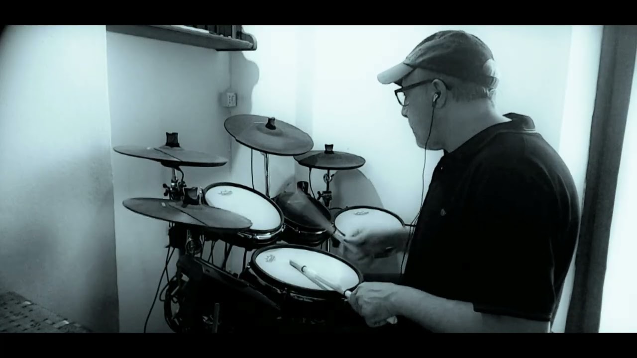DESIRELESS - VOYAGE VOYAGE - JOE BAT MUSIC 