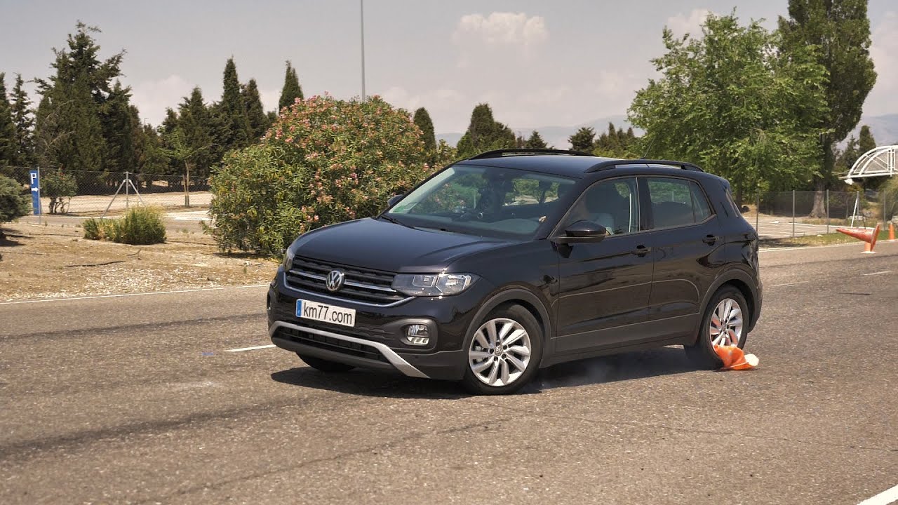 Volkswagen T-Cross  2019 - Maniobra de esquiva (moose test) y eslalon | km77.com