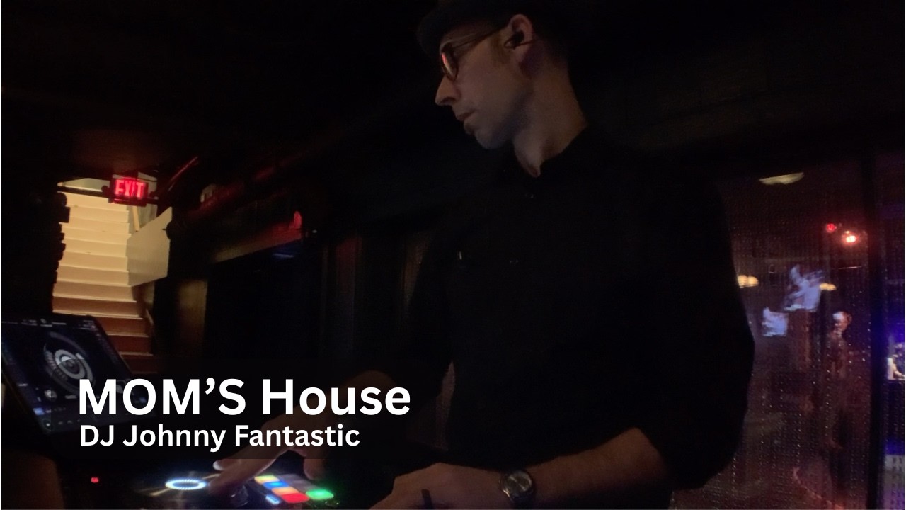 Tech House DJ Set 🔥 | DJ Johnny Fantastic @ Mom’s House | Live Set