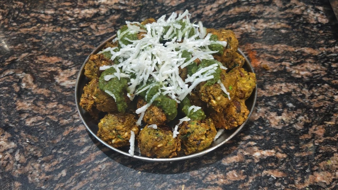 Moong dal mangodi and dhaniya ki chatni