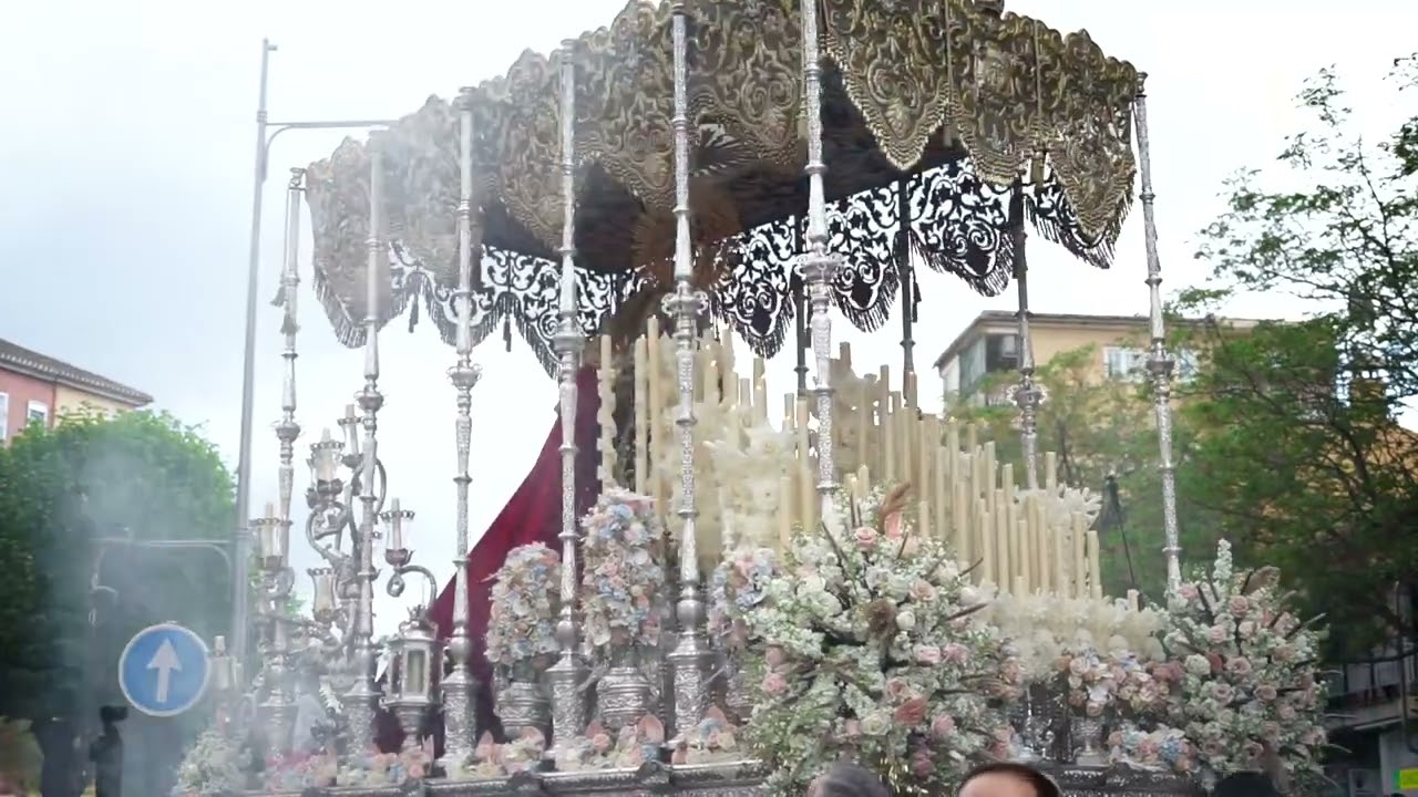 “AL CIELO LA REINA DE TRIANA” | Virgen de la Luz | Lunes Santo Granada 2025