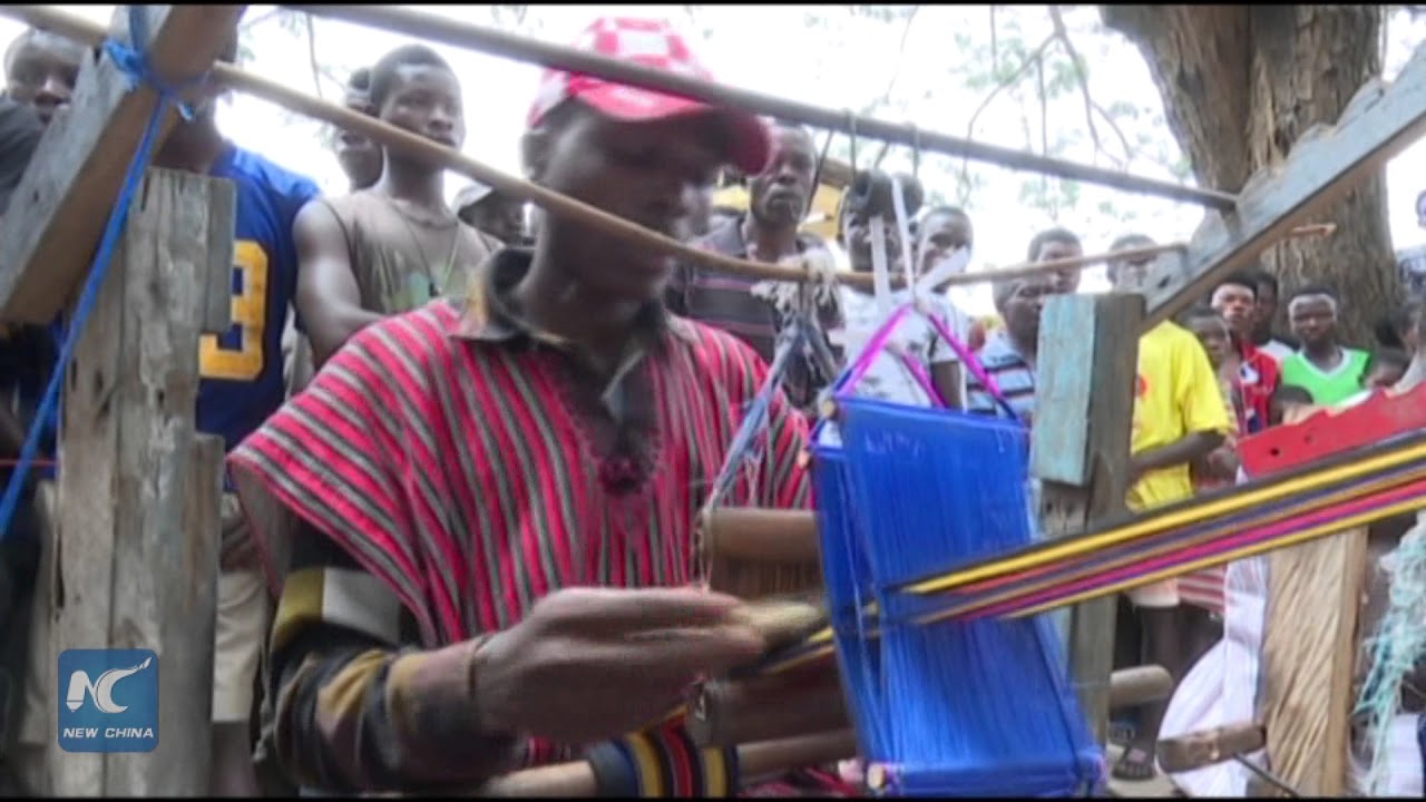 Unique weaving competition in Ghana