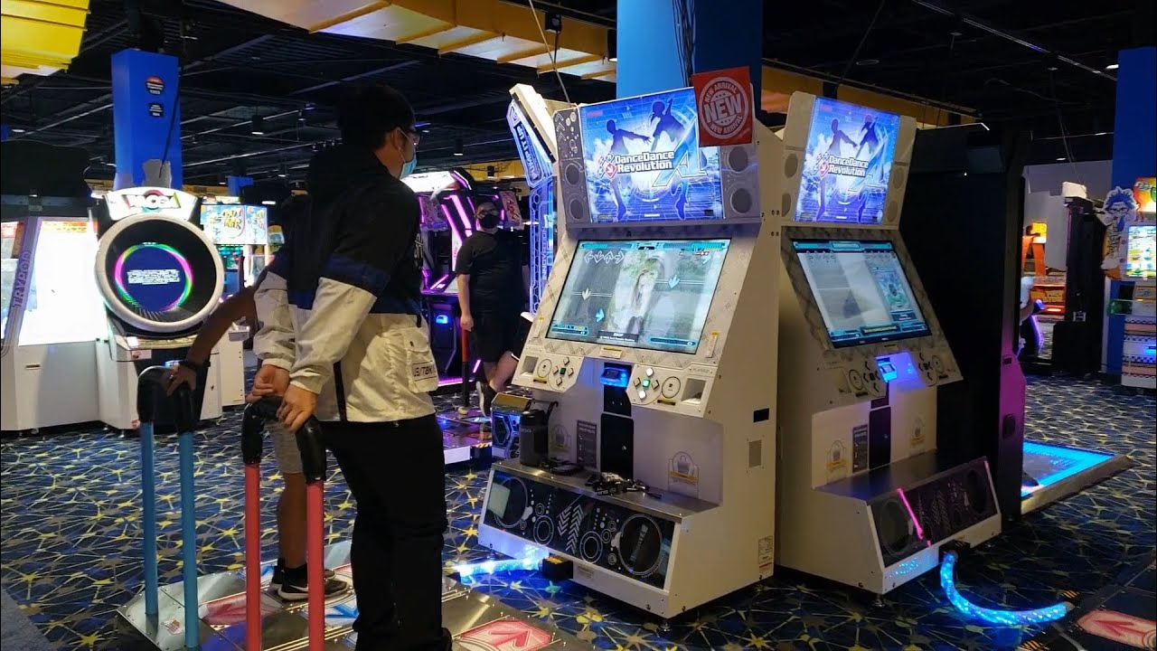 Video Game Arcade Tours - Round One - Round1 (Las Vegas, NV)