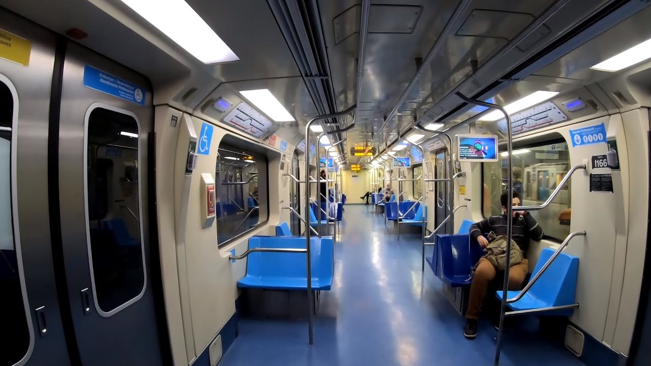 Linha 1 - Azul do Metrô de São Paulo, A MAIS LOTADA - ESTA COMPLETAMENTE VAZIA..