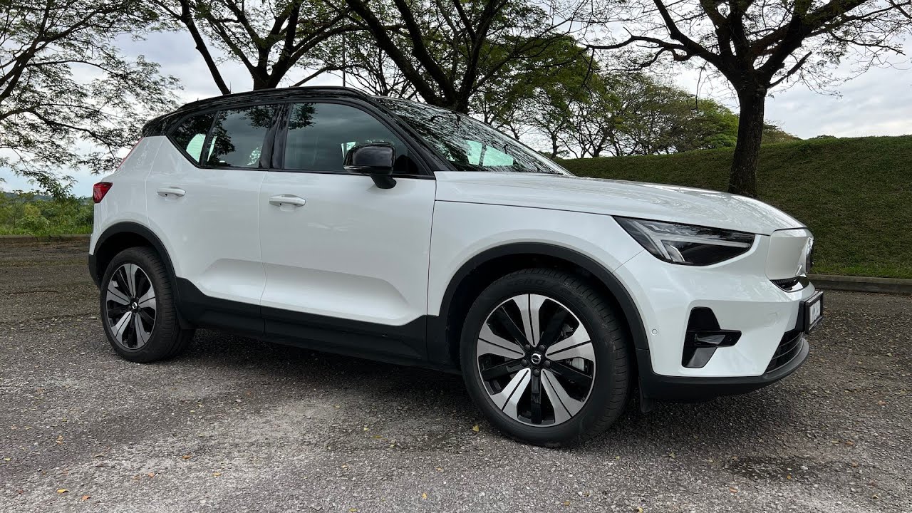 2023 Volvo XC40 Recharge Twin Motor AWD Ultimate Start-Up and Full Vehicle Tour