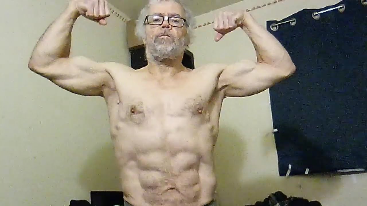 close up muscle/ night play