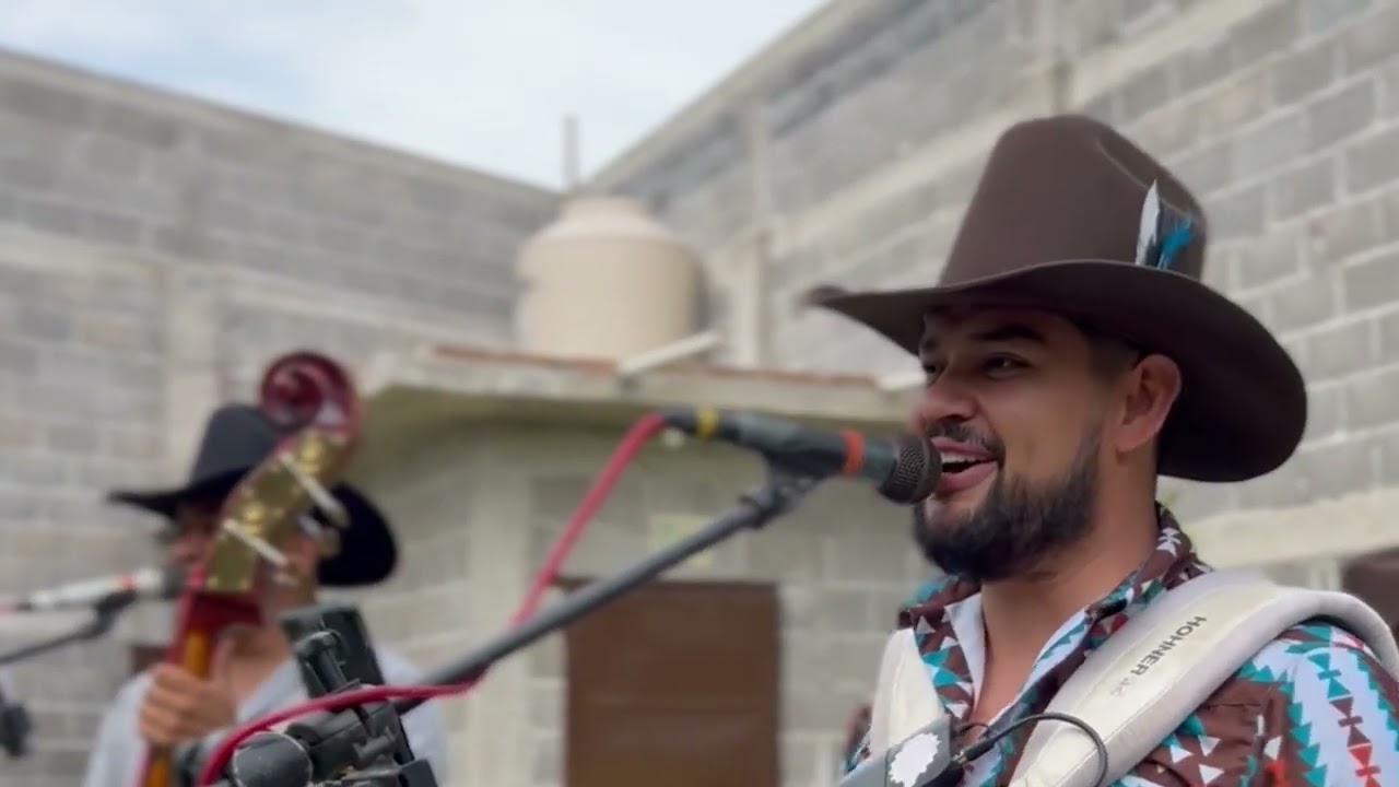 Tocando Puras de Antaño - Conjunto El Golpe De Cárdenas