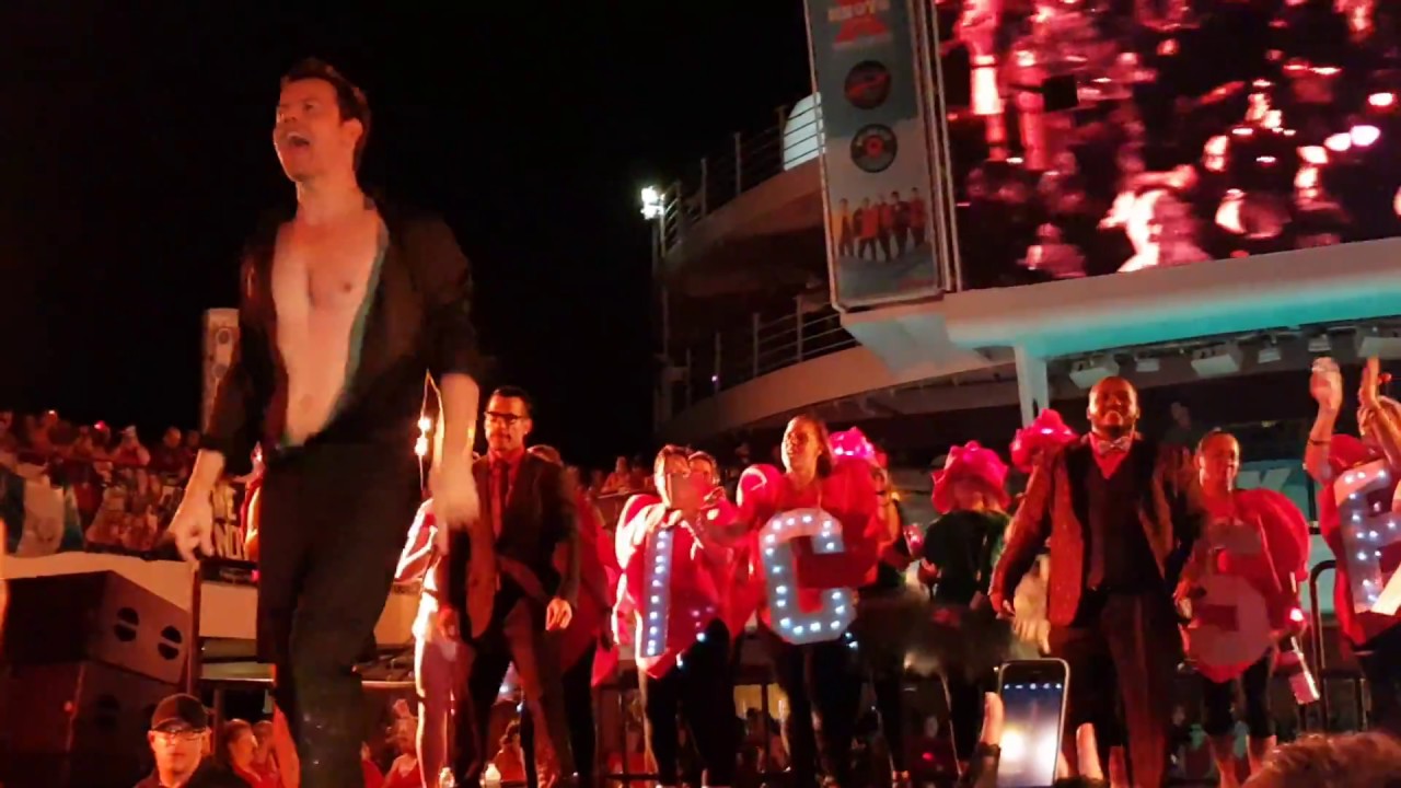 NKOTB Cruise X - Jordan Knight - It's Raining Men & Baby Got Back