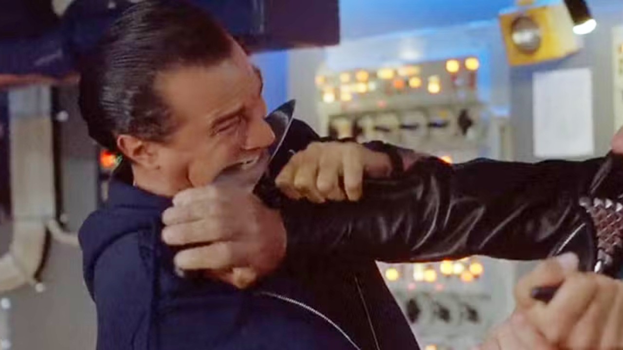 Thug underestimated Steven Seagal's Aikido style&mdash;Had no idea was Brutal 