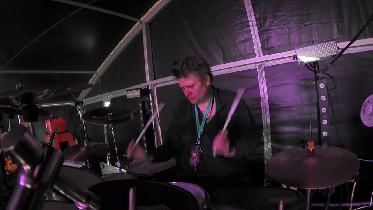 Alone - The Cure cover by tribute Liqueur live at Rockprest 2025