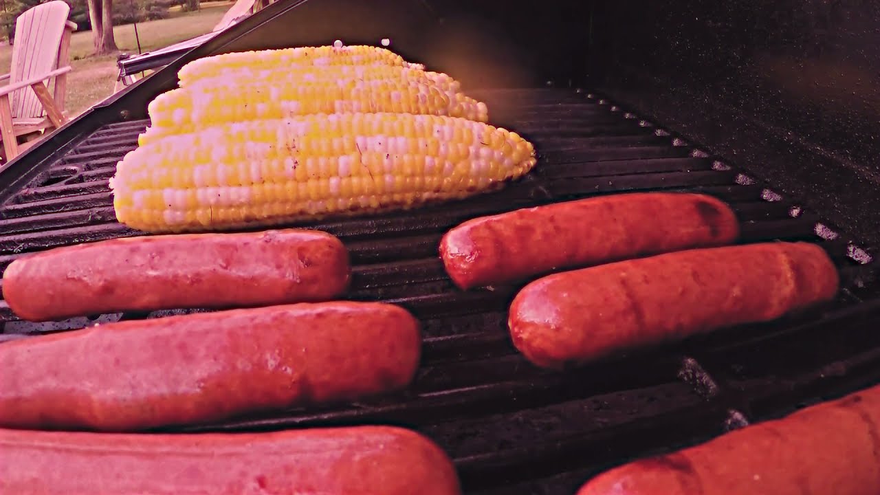 Snapped Ankles - Barbecue In Brazil (Official Video)