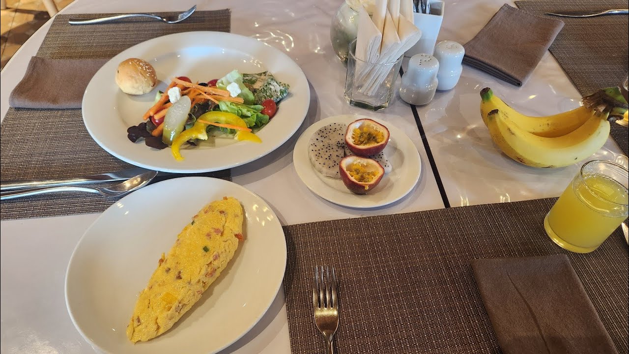 Оригинальный завтрак в отеле Akara Бангкок 💎 🏨 🥗 🍅 🍳🍌