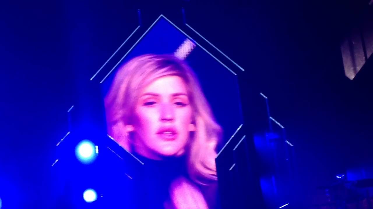 Ellie Goulding - Outside (live)