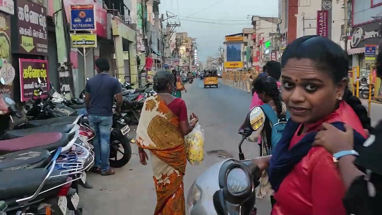 Over Horn 😮  Kumbakonam Main Bazar Walking Video / MG Traveller